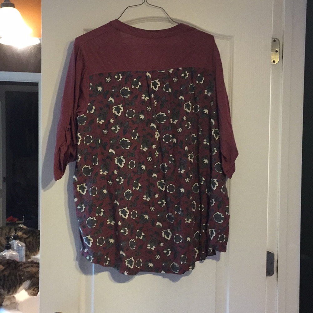 Shirt - Picture 3 of 6